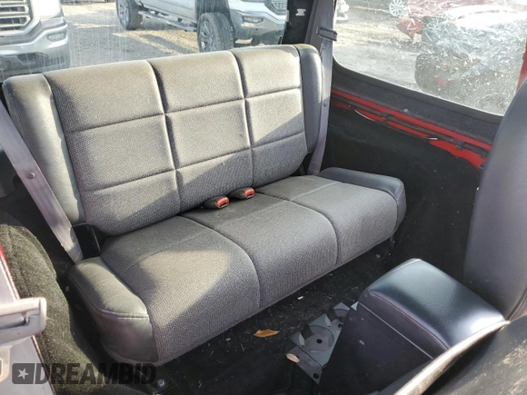1999 Jeep Wrangler SE with VIN 1J4FY29P7XP410255, listed as a Copart auction lot 47207675 with 181,946 mi miles and Salvage Title. Bid and sale history available at carsss.com. Image 10.
