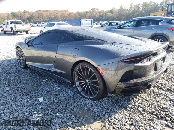 2021 McLaren GT z VIN SBM22GCA8MW001374, wystawiony jako Copart lot #82147064 z przebiegiem 32 562 mil mil oraz Nie do naprawy. Historia ofert i sprzedaży dostępna na DreamBid. Obrazek 2.