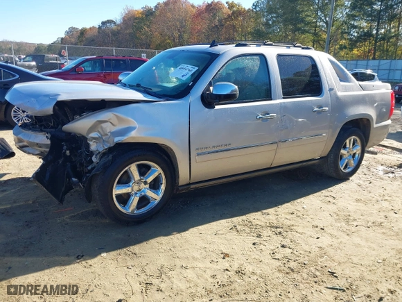 2011 Chevrolet Avalanche LTZ with VIN 3GNMCGE01BG331489, listed as a IAAI auction lot 40914760 with 1 mi miles. Bid and sale history available at carsss.com. Image 18.