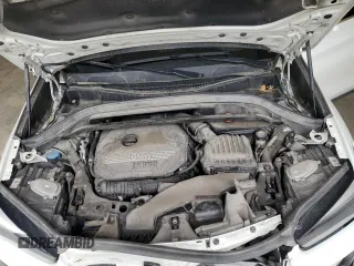 2020 BMW X1 xDrive28i z VIN WBXJG9C00L5P42487, wystawiony jako Copart lot #59669325 z przebiegiem 88 402 mil mil oraz Szkoda całkowita • Salvage title. Historia ofert i sprzedaży dostępna na DreamBid. Obrazek 12.