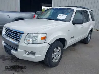 2008 Ford Explorer XLT with VIN 1FMEU73898UA38623, listed as a IAAI auction lot 42044003 with 235,591 mi miles. Bid and sale history available at carsss.com. Image 2.