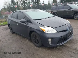 2014 Toyota Prius Four with VIN JTDKN3DUXE0382540, listed as a IAAI auction lot 41922162 with 209,037 mi miles. Bid and sale history available at carsss.com. Image 1.