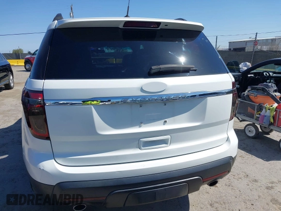 2014 Ford Explorer with VIN 1FM5K7B83EGB18873, listed as a IAAI auction lot 42280717 with 117,579 mi miles and . Bid and sale history available at DreamBid. Image 16.