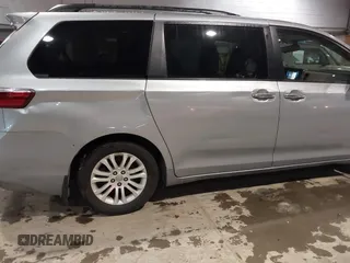 2017 Toyota Sienna XLE Auto Access Seat with VIN 5TDYZ3DC8HS769921, listed as a IAAI auction lot 41237055 with 152,509 mi miles and . Bid and sale history available at DreamBid. Image 18.