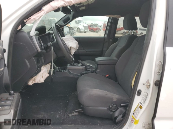 2019 Toyota Tacoma SR z VIN 3TMCZ5AN5KM242521, wystawiony jako Copart lot #55167485 z przebiegiem Nie podano mil oraz Szkoda całkowita • Salvage title. Historia ofert i sprzedaży dostępna na DreamBid. Obrazek 7.
