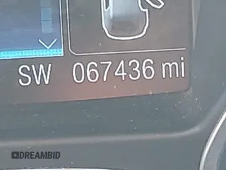 2014 Ford Escape SE z VIN 1FMCU0GX2EUB91517, wystawiony jako IAAI lot #42231093 z przebiegiem 67 436 mil mil oraz . Historia ofert i sprzedaży dostępna na DreamBid. Obrazek 16.