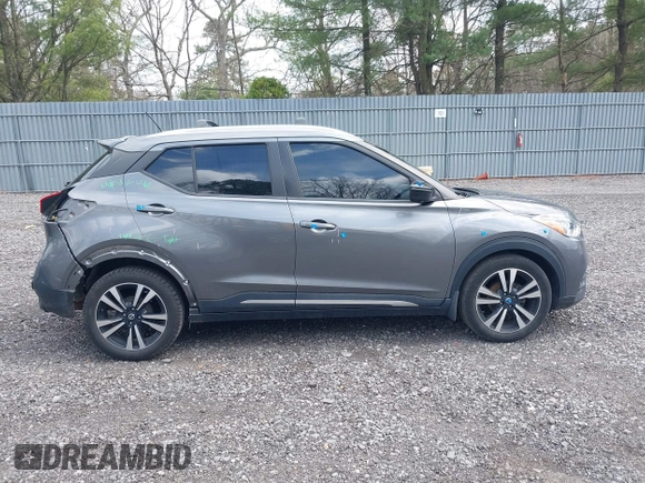 2019 Nissan Kicks SR with VIN 3N1CP5CU9KL503622, listed as a IAAI auction lot 42045362 with 69,000 mi miles. Bid and sale history available at carsss.com. Image 13.