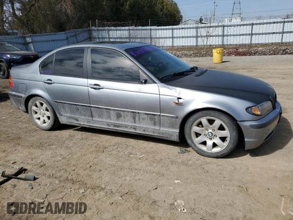 2004 BMW 3 Series 325i with VIN WBAEV334X4KR28705, listed as a Copart auction lot 49687555 with 267,895 mi miles and Clean Title. Bid and sale history available at carsss.com. Image 4.