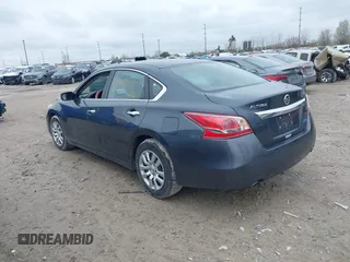 2013 Nissan Altima SV with VIN 1N4AL3AP8DN500589, listed as a IAAI auction lot 41916649 with 143,427 mi miles and . Bid and sale history available at carsss.com. Image 3.
