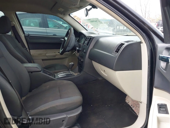 2005 Chrysler 300 300 with VIN 2C3JA43R85H574484, listed as a IAAI auction lot 42049881 with 174,662 mi miles and . Bid and sale history available at DreamBid. Image 5.