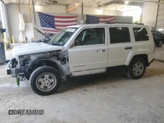 2014 Jeep Patriot Altitude z VIN 1C4NJPBA8ED722737, wystawiony jako Copart lot #55667525 z przebiegiem 192 800 mil mil oraz Szkoda całkowita • Salvage title. Historia ofert i sprzedaży dostępna na DreamBid. Obrazek 1.