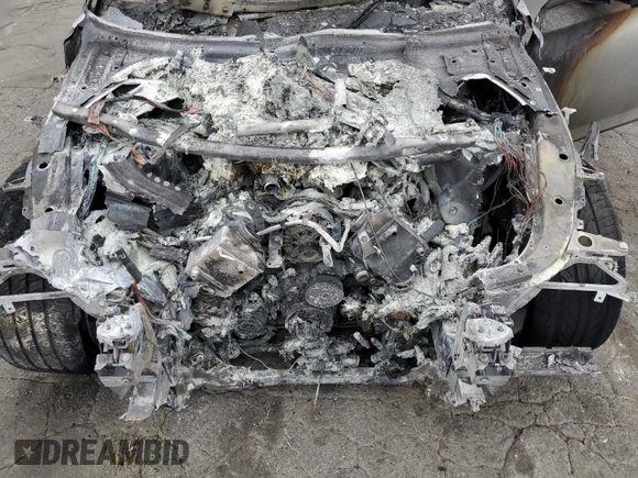2012 BMW 7 Series 750i z VIN WBAKA8C5XCCY37933, wystawiony jako Copart lot #53122875 z przebiegiem Nie podano mil oraz Nie do naprawy • Non repairable. Historia ofert i sprzedaży dostępna na DreamBid. Obrazek 12.