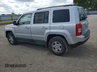 2011 Jeep Patriot Sport z VIN 1J4NT1GA8BD227976, wystawiony jako Copart lot #57175145 z przebiegiem 218 452 mil mil oraz Czysty tytuł • Clean title. Historia ofert i sprzedaży dostępna na DreamBid. Obrazek 2.