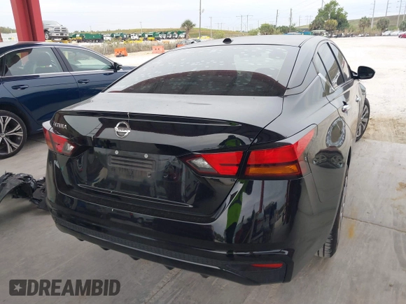 2020 Nissan Altima 2.5 S with VIN 1N4BL4BV4LC274603, listed as a IAAI auction lot 41367679 with 62,168 mi miles and . Bid and sale history available at carsss.com. Image 4.