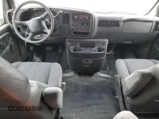 2002 Chevrolet Express with VIN 1GAHG39R921201628, listed as a Copart auction lot 52041725 with 72,472 mi miles and Clean Title. Bid and sale history available at carsss.com. Image 8.