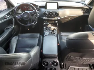 2018 Kia Stinger Premium with VIN KNAE25LA8J6021241, listed as a Copart auction lot 42581885 with 95,339 mi miles and Salvage Title. Bid and sale history available at carsss.com. Image 8.