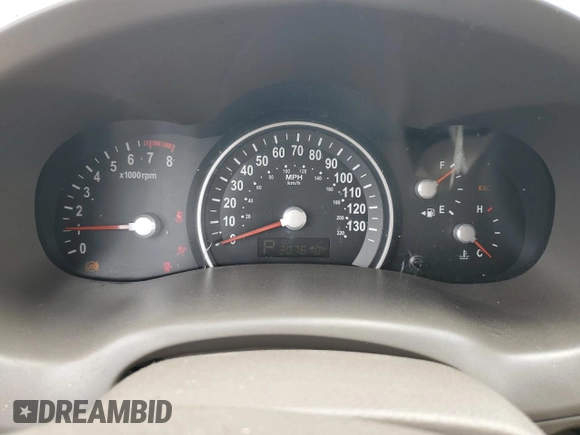2011 Kia Sedona LX with VIN KNDMG4C71B6409718, listed as a Copart auction lot 55309365 with 307,610 mi miles and Salvage Title. Bid and sale history available at carsss.com. Image 9.
