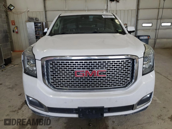 2017 GMC Yukon XL Denali with VIN 1GKS2HKJXHR172622, listed as a Copart auction lot 52425125 with 192,713 mi miles and Clean Title. Bid and sale history available at carsss.com. Image 5.