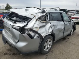 2020 Toyota Highlander L with VIN 5TDCZRAH2LS507172, listed as a Copart auction lot 51814455 with 46,827 mi miles and Salvage title. Bid and sale history available at DreamBid. Image 3.