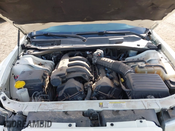 2008 Chrysler 300 LX with VIN 2C3KA43R18H258997, listed as a IAAI auction lot 41730765 with 135,905 mi miles. Bid and sale history available at carsss.com. Image 10.