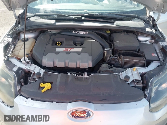2014 Ford Focus ST with VIN 1FADP3L94EL422471, listed as a IAAI auction lot 41950492 with 80,440 mi miles and . Bid and sale history available at carsss.com. Image 10.