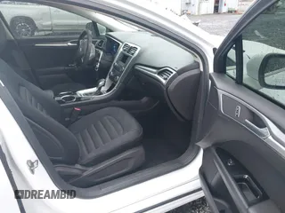 2013 Ford Fusion SE with VIN 3FA6P0H79DR126179, listed as a IAAI auction lot 41129882 with 176,135 mi miles. Bid and sale history available at carsss.com. Image 5.