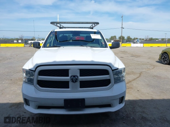 2018 Ram 1500 Tradesman z VIN 1C6RR6FG3JS341748, wystawiony jako IAAI lot #41764375 z przebiegiem 181 986 mil mil oraz . Historia ofert i sprzedaży dostępna na DreamBid. Obrazek 12.