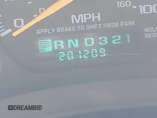 2001 Chevrolet Tahoe LS z VIN 1GNEC13T51J153677, wystawiony jako IAAI lot #42459552 z przebiegiem 201 209 mil mil oraz . Historia ofert i sprzedaży dostępna na DreamBid. Obrazek 15.