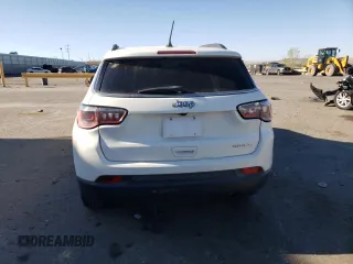 2019 Jeep Compass Sport z VIN 3C4NJCAB0KT726483, wystawiony jako Copart lot #49352905 z przebiegiem 116 915 mil mil oraz Szkoda całkowita • Salvage title. Historia ofert i sprzedaży dostępna na DreamBid. Obrazek 6.