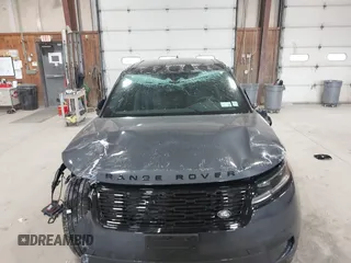 2025 Land Rover Range Rover Velar S with VIN SALYJ2EX4SA811596, listed as a IAAI auction lot 42052565 with 645 mi miles and . Bid and sale history available at DreamBid. Image 6.