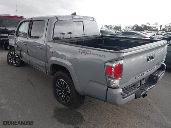2020 Toyota Tacoma 2WD SR5 with VIN 3TMAZ5CNXLM136698, listed as a IAAI auction lot 41777565 with 53,041 mi miles. Bid and sale history available at carsss.com. Image 3.