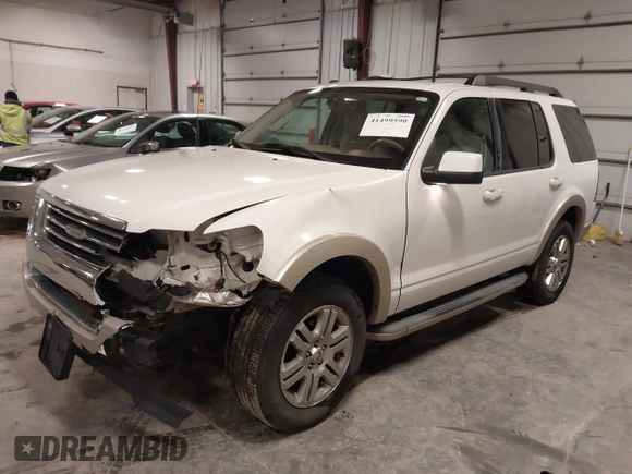 2010 Ford Explorer Eddie Bauer with VIN 1FMEU7EE5AUB13603, listed as a IAAI auction lot 41499590 with 218,425 mi miles. Bid and sale history available at carsss.com. Image 17.