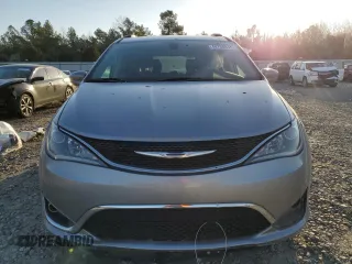 2017 Chrysler Pacifica Touring L with VIN 2C4RC1BG0HR683334, listed as a Copart auction lot 48756915 with 178,239 mi miles and Salvage Title. Bid and sale history available at DreamBid. Image 5.