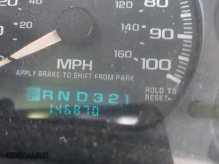 2002 Chevrolet Silverado 1500 LT with VIN 2GCEC19T621426847, listed as a IAAI auction lot 41789966 with 146,870 mi miles. Bid and sale history available at carsss.com. Image 7.