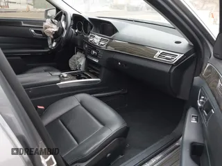 2014 Mercedes-Benz E 350 Sport with VIN WDDHF5KB1EA979547, listed as a IAAI auction lot 42000619 with 128,104 mi miles and . Bid and sale history available at carsss.com. Image 5.