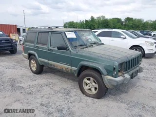 2000 Jeep Cherokee Police with VIN 1J4FF48S5YL112951, listed as a IAAI auction lot 42087546 with 214,470 mi miles. Bid and sale history available at carsss.com. Image 1.