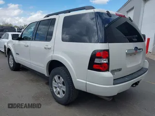 2008 Ford Explorer XLT with VIN 1FMEU73898UA38623, listed as a IAAI auction lot 42044003 with 235,591 mi miles. Bid and sale history available at carsss.com. Image 3.