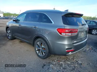 2016 Kia Sorento SX with VIN 5XYPKDA51GG031823, listed as a IAAI auction lot 42142495 with 87,132 mi miles. Bid and sale history available at carsss.com. Image 3.