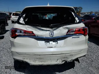 2017 Acura RDX w/Technology Pkg with VIN 5J8TB3H52HL000635, listed as a Copart auction lot 49536545 with 57,383 mi miles and Salvage Title. Bid and sale history available at carsss.com. Image 6.