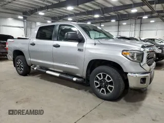 2018 Toyota Tundra SR5 z VIN 5TFDW5F1XJX768641, wystawiony jako Copart lot #53269535 z przebiegiem 55 862 mil mil oraz Szkoda całkowita • Salvage title. Historia ofert i sprzedaży dostępna na DreamBid. Obrazek 4.