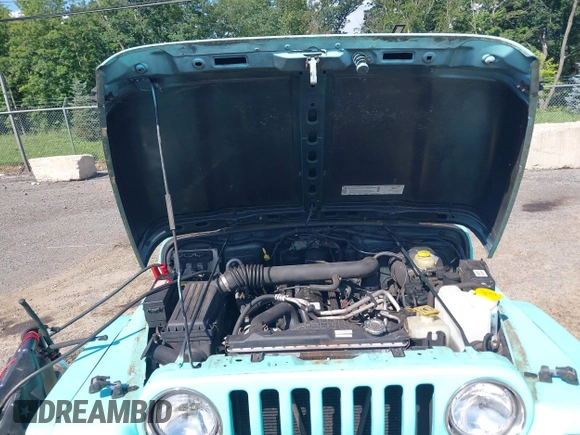 2002 Jeep Wrangler Sahara с VIN 1J4FA59S62P768112, выставлен на аукционе IAAI как лот 42657738 с пробегом 196 571 миль миль и . История ставок и продаж доступна на DreamBid. Изображение 10.