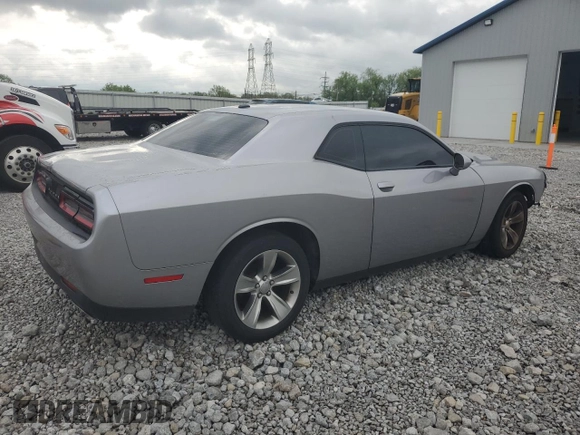 2017 Dodge Challenger SXT Plus z VIN 2C3CDZAG7HH658394, wystawiony jako Copart lot #55595705 z przebiegiem 188 156 mil mil oraz Czysty tytuł • Clean title. Historia ofert i sprzedaży dostępna na DreamBid. Obrazek 3.