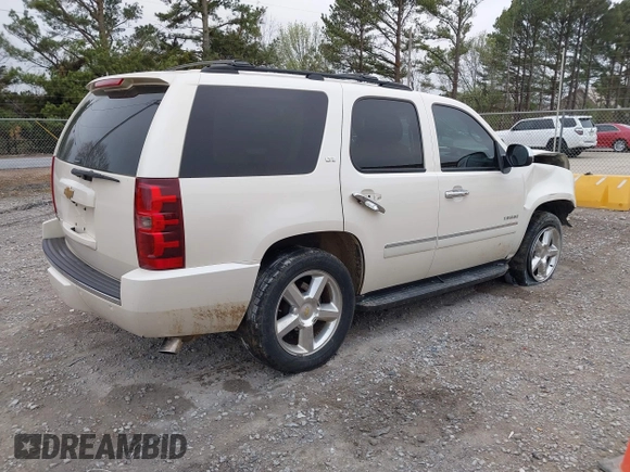 2014 Chevrolet Tahoe LTZ z VIN 1GNSCCE05ER101331, wystawiony jako IAAI lot #41793150 z przebiegiem 177 769 mil mil oraz . Historia ofert i sprzedaży dostępna na DreamBid. Obrazek 4.