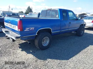 1997 Chevrolet Silverado 1500 with VIN 2GCEK19R8V1141126, listed as a IAAI auction lot 41714771 with 261,347 mi miles and . Bid and sale history available at DreamBid. Image 4.