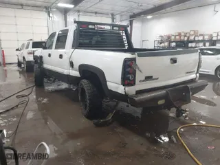 2003 Chevrolet Silverado 2500HD LS with VIN 1GCHK23U13F258343, listed as a IAAI auction lot 41288585 with 299,594 mi miles. Bid and sale history available at carsss.com. Image 3.