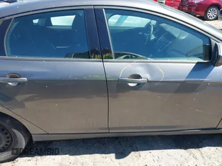 2012 Ford Focus SE with VIN 1FAHP3F2XCL433827, listed as a IAAI auction lot 41843960 with 156,343 mi miles. Bid and sale history available at carsss.com. Image 13.