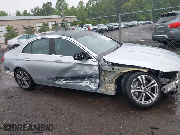 2023 Mercedes-Benz E 350 z VIN W1KZF8EB3PB105571, wystawiony jako IAAI lot #42308155 z przebiegiem 6 416 mil mil oraz . Historia ofert i sprzedaży dostępna na DreamBid. Obrazek 6.