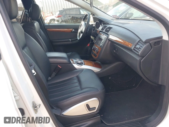 2009 Mercedes-Benz R 3.5L with VIN 4JGCB65E09A092583, listed as a IAAI auction lot 42102652 with 161,426 mi miles and . Bid and sale history available at DreamBid. Image 5.