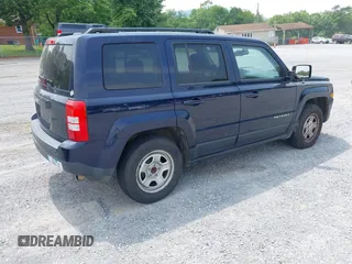 2016 Jeep Patriot Sport with VIN 1C4NJPBAXGD670093, listed as a IAAI auction lot 42429998 with 165,763 mi miles and . Bid and sale history available at DreamBid. Image 4.