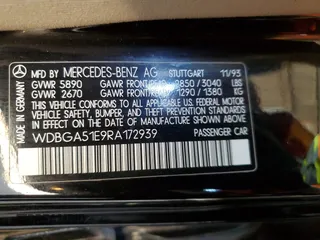 1994 Mercedes-Benz S with VIN WDBGA51E9RA172939, listed as a Copart auction lot 82686494 with 86,315 mi miles and Clean Title. Bid and sale history available at DreamBid. Image 12.
